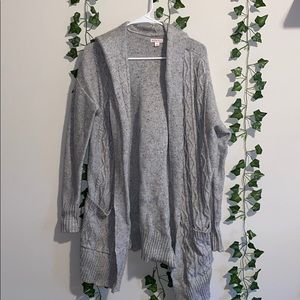 GREY SWEATER CARDIGAN